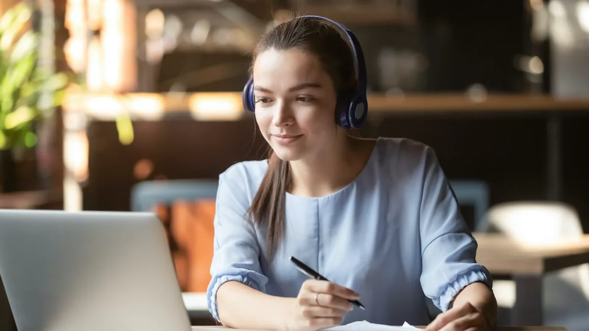 Using Technology to Improve Your English-Speaking Skills